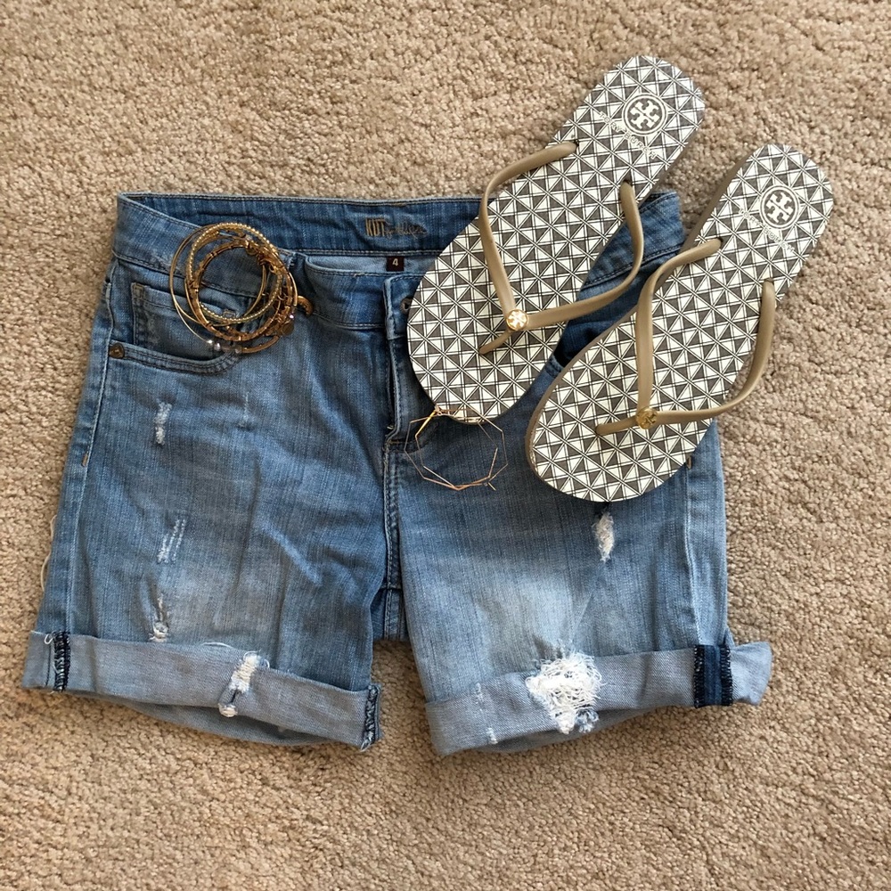 Kut from the Kloth Distressed Jean Short
